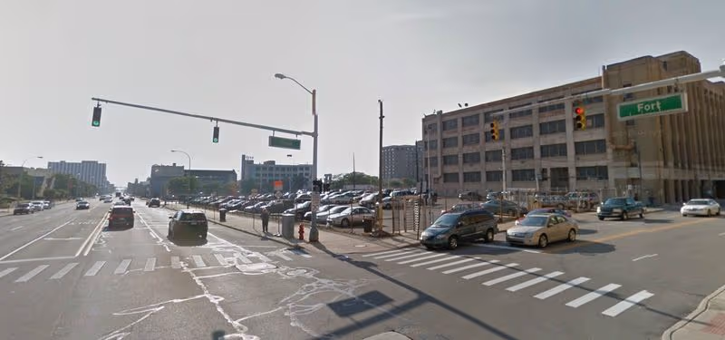 800 W Fort St. Lot